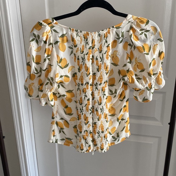 NWT Reformation Delevan Top in Lemonade Size 2 - Picture 5 of 6